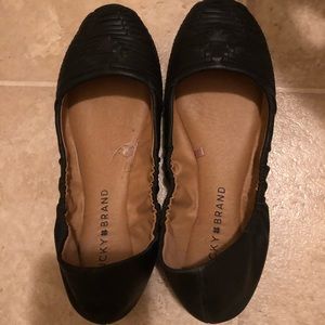 Lucky brand flats